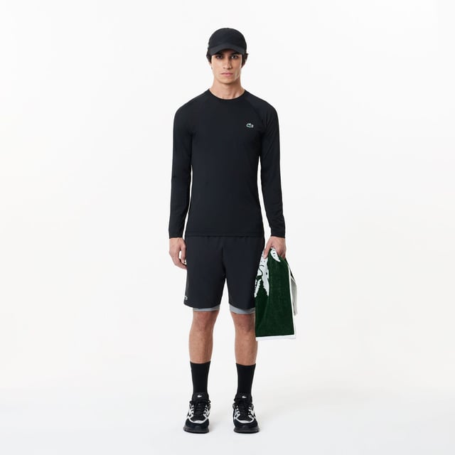Designed for HIIT & Functional training  for a regular frequency of use This product is providing you Ultra Dry technology which guarantees you to keep you dry even during pratice. It also offers Stretch fabric to follow your every move during training This t-shirt has ventilation holes at back for thermal comfort Slim Fit: adjusted ease on body It has been tested by athletes to ensure functionality The most adapted fashion sport apparel and accessories items to our Golf and Tennis athletes to prepare for and for game day
