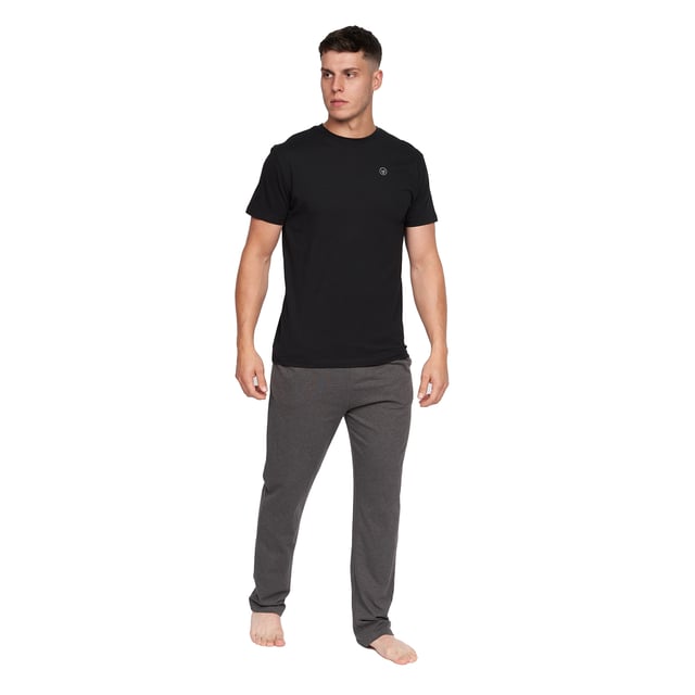 100% Cotton. Design: Logo. Neckline: Crew Neck. Sleeve-Type: Short-Sleeved. Fastening: Pull-On. Contents: 1 Bottoms, 1 Top. S: 38 in. M: 40 in. L: 42 in. XL: 44 in. XXL: 46 in.