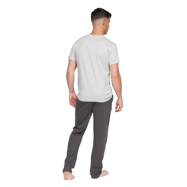 100% Cotton. Design: Logo. Neckline: Crew Neck. Sleeve-Type: Short-Sleeved. Fastening: Pull-On. Contents: 1 Bottoms, 1 Top. S: 38 in. M: 40 in. L: 42 in. XL: 44 in. XXL: 46 in.