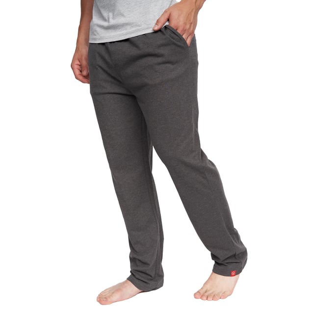 100% Cotton. Design: Logo. Neckline: Crew Neck. Sleeve-Type: Short-Sleeved. Fastening: Pull-On. Contents: 1 Bottoms, 1 Top. S: 38 in. M: 40 in. L: 42 in. XL: 44 in. XXL: 46 in.