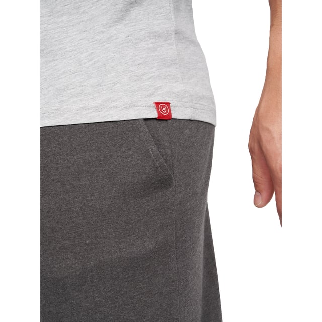 100% Cotton. Design: Logo. Neckline: Crew Neck. Sleeve-Type: Short-Sleeved. Fastening: Pull-On. Contents: 1 Bottoms, 1 Top. S: 38 in. M: 40 in. L: 42 in. XL: 44 in. XXL: 46 in.