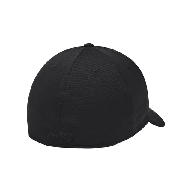 100% Polyester. Gewebetechnik: Atmungsaktiv, HeatGear, Feuchtigkeitsabweisend, Stretch. Marke: Under Armour. Gewebe: Jerseyware. Design: bestickt, Logo. 6-reihiges Nähen, Oben mit Knopf, Abgerundeter Kopf, Stretch-Schweißband, Mit umstickten Ösenlöchern, Niedriges Profil, Festes Vorderteil. Passform: Klassisch. Supersoft, Strukturiert.
