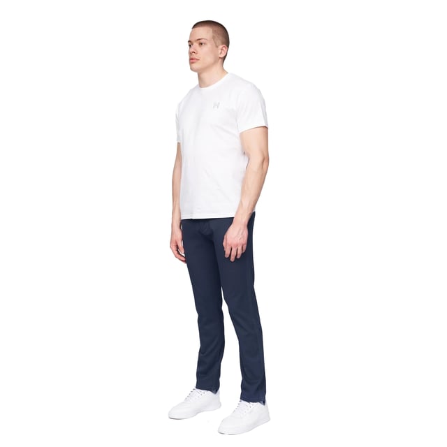 98% Cotton, 2% Elastane. Design: Plain. Fastening: Button, Zip Fly. Belt Loops, Woven Label. Pockets: 2 Front Pockets, 2 Back Pockets, 1 Coin Pocket.