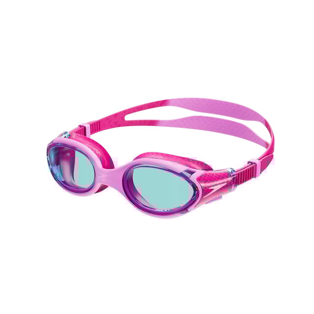 Polycarbonaat Lens. Ontwerp: Contrast, Gegroefd, Logo. Biofuse, Drukknop, Tractieversnellingen. Zonne-rating: UV 400. Mistwerend, Flexibel, Laag profiel, Zacht dicht montuur, Breed perifeer zicht. Geschikt voor: Junioren van 6 tot 14 jaar.
