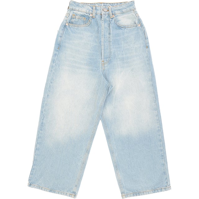 A cropped version of Raey's bestselling Drop jeans, these grey Crop jeans are designed to sit low on the waist and are made from organic-cotton denim to a relaxed fit