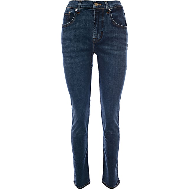 Super Stretch Fabric
Mid Weight Fabric
Cotton 97%, Elastane 3% ?Rendered in Stretch Tek Earthkind denim, it offers power-stretch and supreme shape retention, all in a sustainable, 100% degradable guise. This mid-rise, tapered-leg style looks great with tees, overshirts and sneakers. 7 For All Mankind jeans are made from premium-quality fabrics.