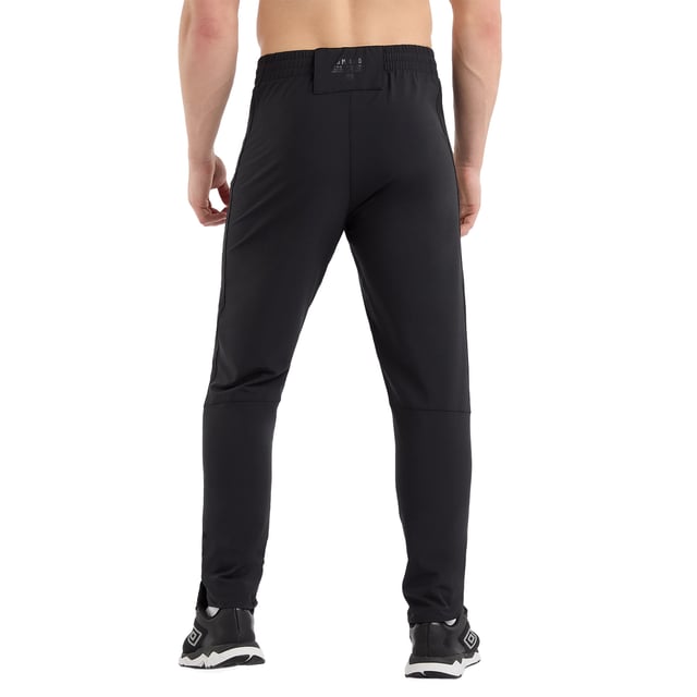 Elastan, Polyester. Gewebe: 4-fache Dehnrichtung, Twill, gewebter Stoff. Design: Abzeichen, Wärmeübertragung, Unifarben. GSM (Gramm pro Quadratmeter): 140. Gewebetechnik: Leicht. Reflektierender Streifen, Handtuchschlaufe. Taschenart: Zwei Seitentaschen, Geklebter Reißverschluss. Taille: Elastisch, Kordelzug innen.