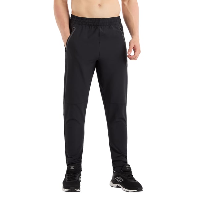 Elastan, Polyester. Gewebe: 4-fache Dehnrichtung, Twill, gewebter Stoff. Design: Abzeichen, Wärmeübertragung, Unifarben. GSM (Gramm pro Quadratmeter): 140. Gewebetechnik: Leicht. Reflektierender Streifen, Handtuchschlaufe. Taschenart: Zwei Seitentaschen, Geklebter Reißverschluss. Taille: Elastisch, Kordelzug innen.