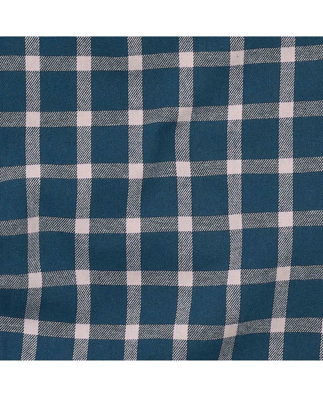 Relax in style with these men's navy and pink check lounge pants. Made from 100% pure brushed cotton, they offer an exceptionally soft and warm feel, perfect for cosy evenings or working from home. The fully elasticated waist is enhanced with classic herringbone detailing, providing both comfort and a touch of sophistication. Designed with convenience in mind, these lounge pants feature a single back pocket adorned with an embroidered logo. 100% pure brushed cotton, warm, soft and cosy. Fully elasticated waist with contrast herringbone. One pocket at the back with embroidered logo. Machine washable at 40°C. Presented in fully recyclable packaging.