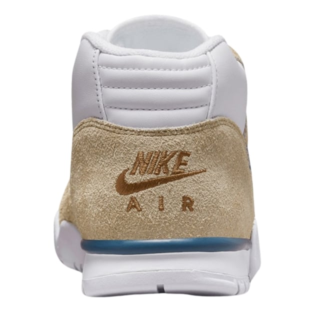Nike Air Trainer 1, bruine schoenen, Nike bruine schoenen, 100% textiel, blauw vinkje, vetersluiting, gymkleding, merkbadge aan de zijkant van de schoen, gemaakt in Indonesië
