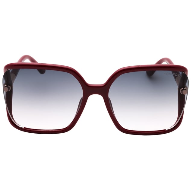 Experimenta el estilo audaz y cautivador de las gafas de sol Tom Ford, con una montura fucsia brillante y lentes ahumadas degradadas. Con un tamaño perfecto de 60 x 17 x 120, estas gafas realzarán tu look y causarán sensación allá donde vayas. Adéntrate en el mundo del lujo y la sofisticación con Tom Ford