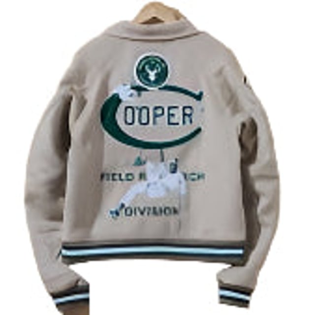 The Men's Reese Cooper Research Wool Varsity Jacket in Grey is crafted from a premium blend of 90% wool and 10% nylon, offering a perfect balance of warmth, durability, and a soft feel. The wool provides insulation and breathability, keeping you comfortable in cooler temperatures, while the nylon adds strength and resilience, enhancing the jacket’s longevity. The varsity jacket features a classic design with a modern twist, combining stylish grey tones with high-quality craftsmanship. Ideal for layering during colder months, this piece brings a sophisticated yet casual look to any wardrobe, whether worn for a night out or as part of your everyday ensemble.