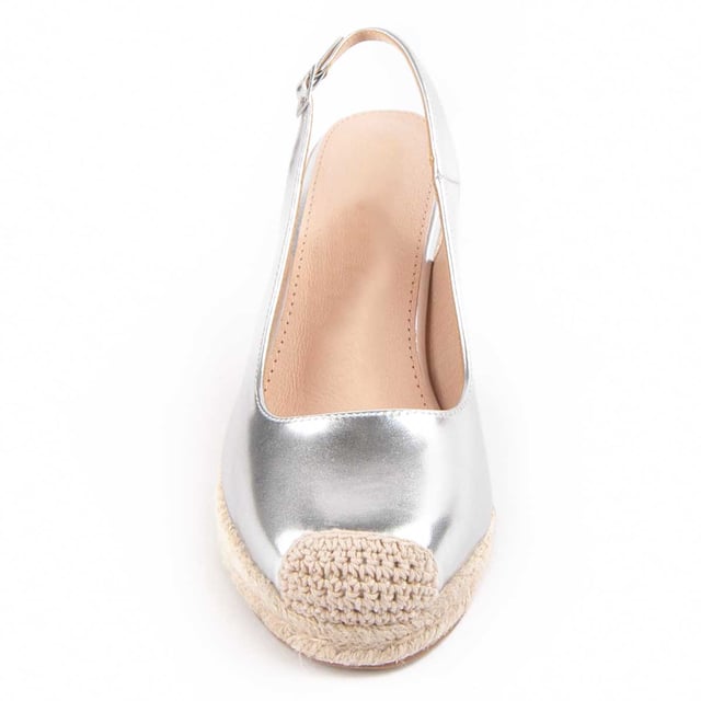 Espadrille met sleehak voor dames. Binnenzool van 100% natuurlijk leer. Comfortabele pasvorm. Gefabriceerd door andere merken voor ons merk. Geschatte afmetingen: 8 cm wig en 2 cm platform.