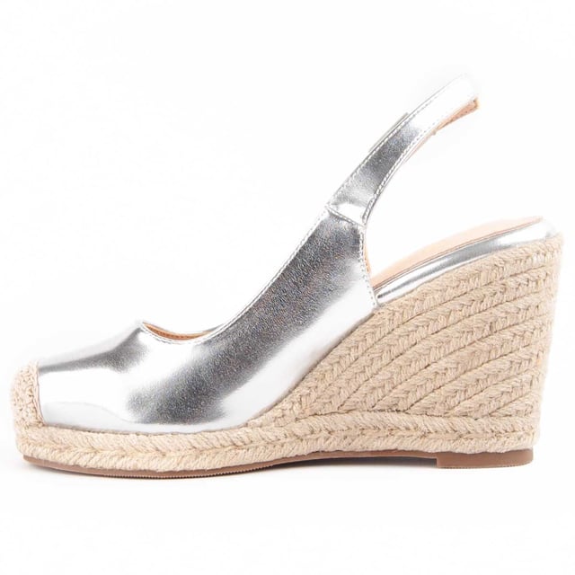 Espadrille met sleehak voor dames. Binnenzool van 100% natuurlijk leer. Comfortabele pasvorm. Gefabriceerd door andere merken voor ons merk. Geschatte afmetingen: 8 cm wig en 2 cm platform.