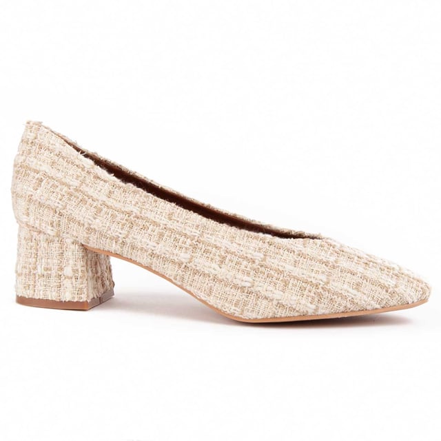 Absatzschuh für Damen. Bequeme Passform. Hergestellt von anderen Marken für unsere Marke. Ungefähre Maße: 4 cm Absatz.