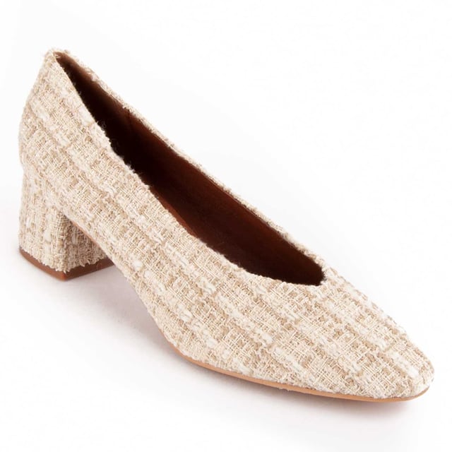 Absatzschuh für Damen. Bequeme Passform. Hergestellt von anderen Marken für unsere Marke. Ungefähre Maße: 4 cm Absatz.