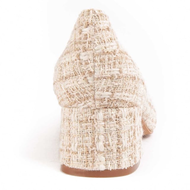 Absatzschuh für Damen. Bequeme Passform. Hergestellt von anderen Marken für unsere Marke. Ungefähre Maße: 4 cm Absatz.