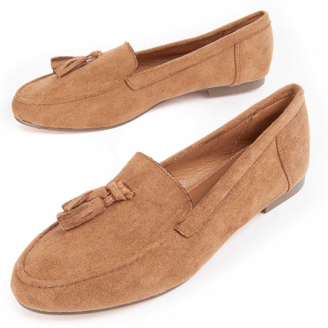 Casual loafer voor dames. Comfortabele pasvorm. Gefabriceerd door andere merken voor ons merk.