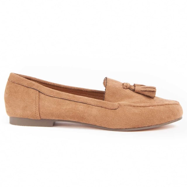 Casual loafer voor dames. Comfortabele pasvorm. Gefabriceerd door andere merken voor ons merk.