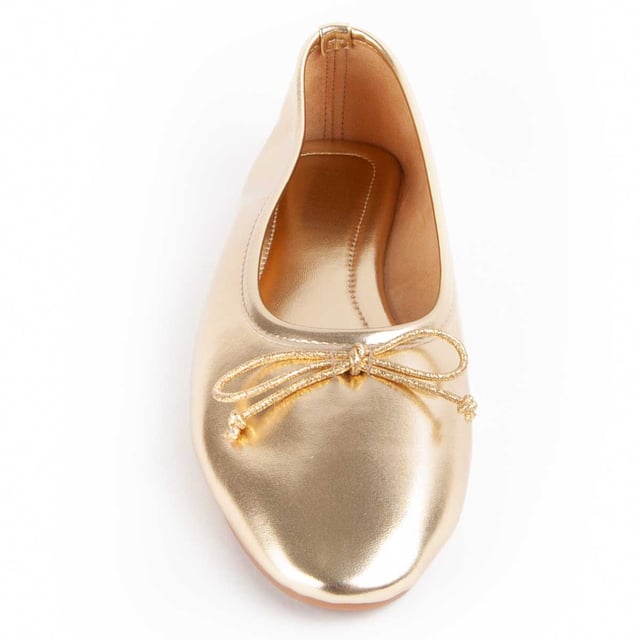 Casual ballerina voor dames. Comfortabele pasvorm. Gefabriceerd door andere merken voor ons merk.