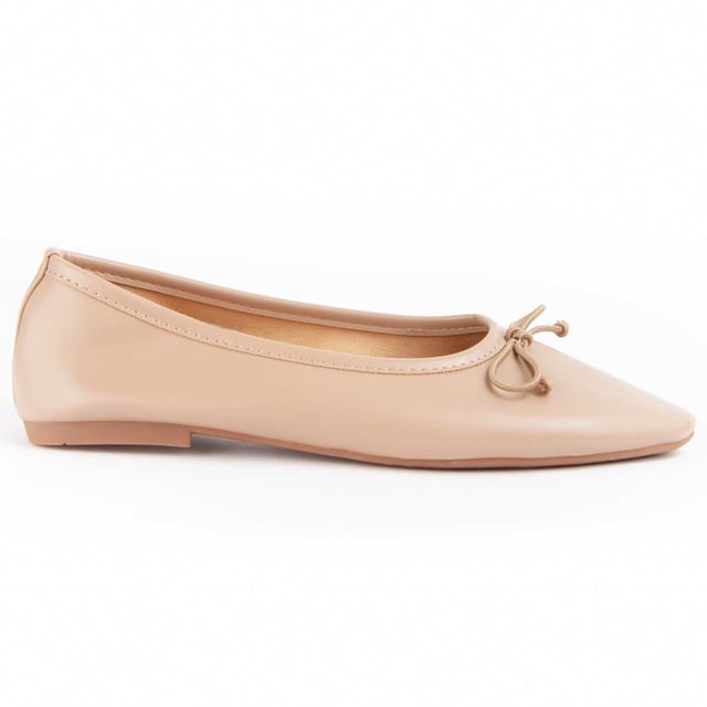 Casual ballerina voor dames. Comfortabele pasvorm. Gefabriceerd door andere merken voor ons merk.