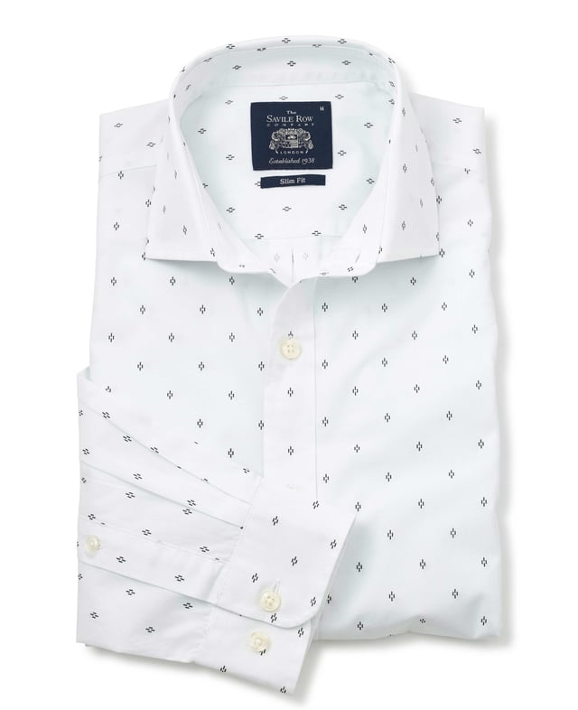 We had evenings and parties in mind when designing this printed shirt, but it's also an excellent choice for a wide range of social occasions. Crafted from soft cotton, it's cut to the perfect length which allows you to wear it tucked in or out and features a small neat collar and chest pocket.