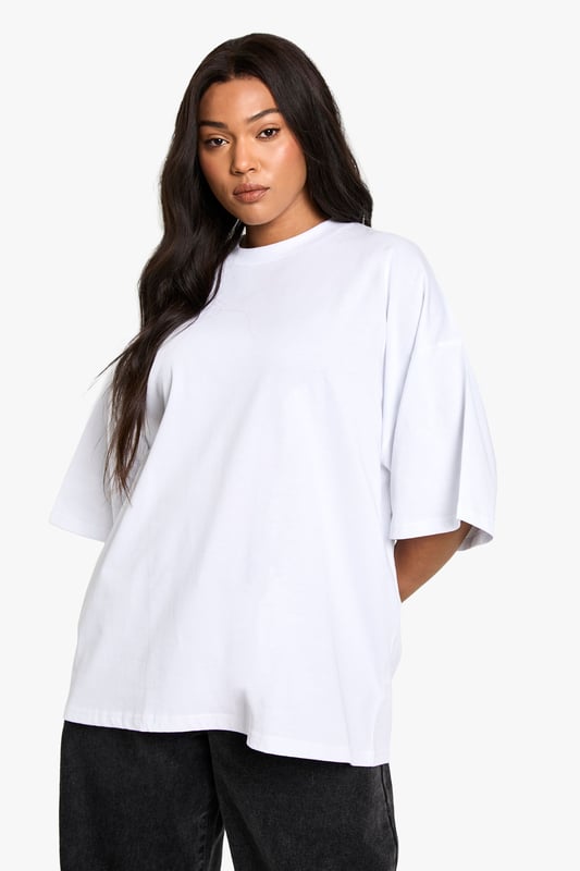 Steal the style top spot in a statement separate from the tops collectionCamis or crops, bandeaus or bralets, we've got all the trend-setting tops so you can stay statement in separates this season. Hit refresh on your jersey basics with pastel hues and pick a quirky kimono to give your ensemble that Eastern-inspired edge. Off the shoulder styles are oh-so-sweet, with slogans making your tee a talking point.