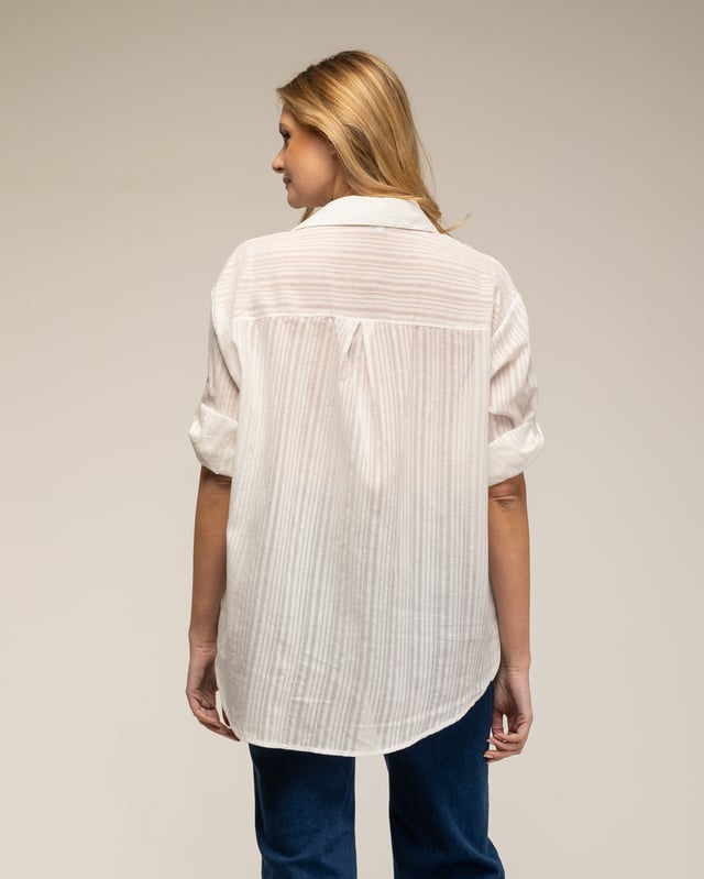 Getextureerd shirt met lange mouwen en zak aan de voorkant