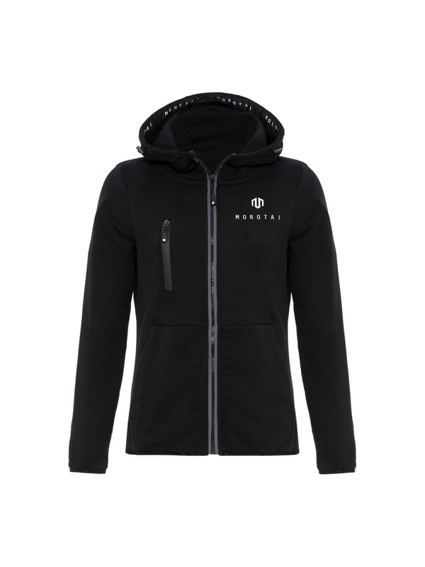 La chaqueta Neo Zip Sweatjacket combina un diseño minimalista con un suave material de forro polar para ofrecer una sensación de lujo.
El corte entallado y los detalles elásticos crean una silueta moderna y deportiva con la máxima libertad de movimiento.
El bolsillo con cremallera y el bolsillo en el pecho ofrecen un práctico espacio de almacenamiento, perfecto para llevar sobre la marcha o después del entrenamiento.
Ya sea para el frío o como elegante prenda de abrigo: esta chaqueta es una compañera fiable para el día a día y el tiempo libre.