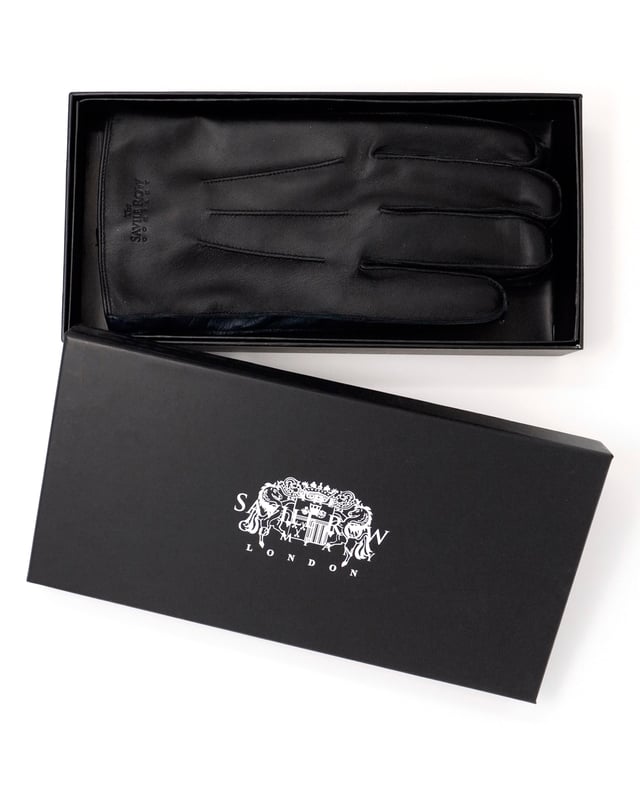 An essential winter accessory, our men's leather gloves will keep you warm once the temperature drops. For extra warmth, we've included cosy fleece lining that feels like your favourite blanket. 100% nappa leather soft and supple. Polyester fleece lining cosy and warm. Navy contrast panel in between fingers. Dual sized. Size s/m measurements: 1/2 palm width - 11cm, 1/2 cuff width - 12cm, middle finger length - 8.8cm.