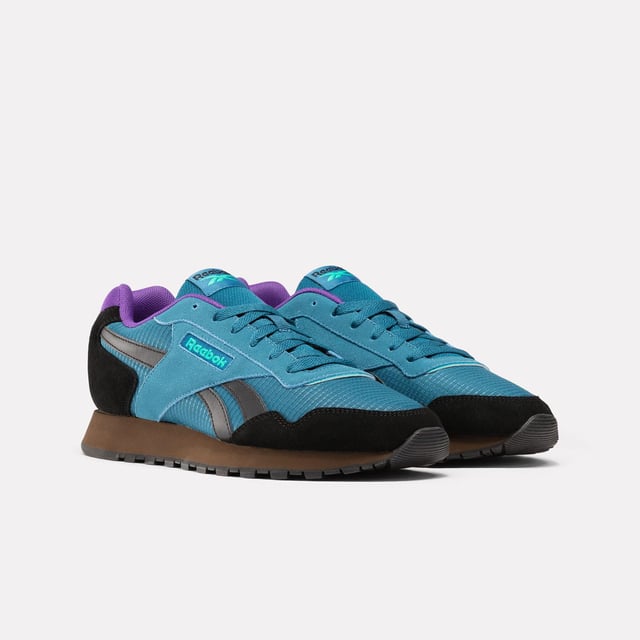 Suede  textile and synthetic upper.Lace-up front fastening.Padded ankle collar and tongue.Reinforced toe cap.Logo at heel and windowbox.Logo tab at tongue.EVA foam midsole.Rubber outsole.