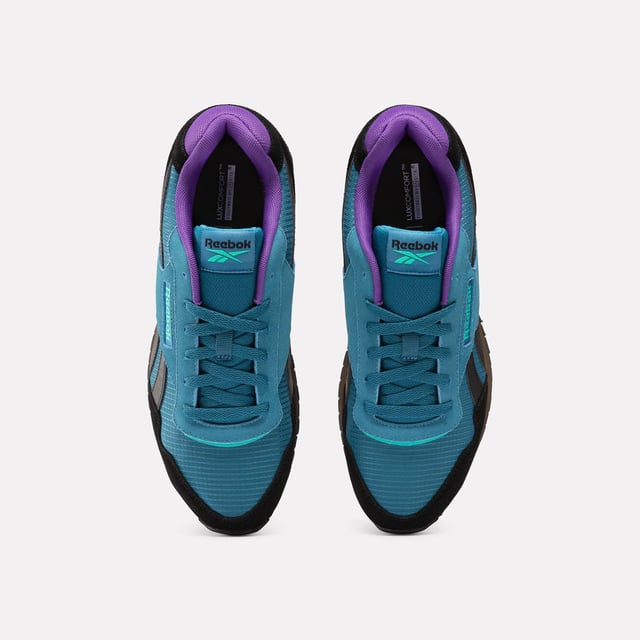 Suede  textile and synthetic upper.Lace-up front fastening.Padded ankle collar and tongue.Reinforced toe cap.Logo at heel and windowbox.Logo tab at tongue.EVA foam midsole.Rubber outsole.
