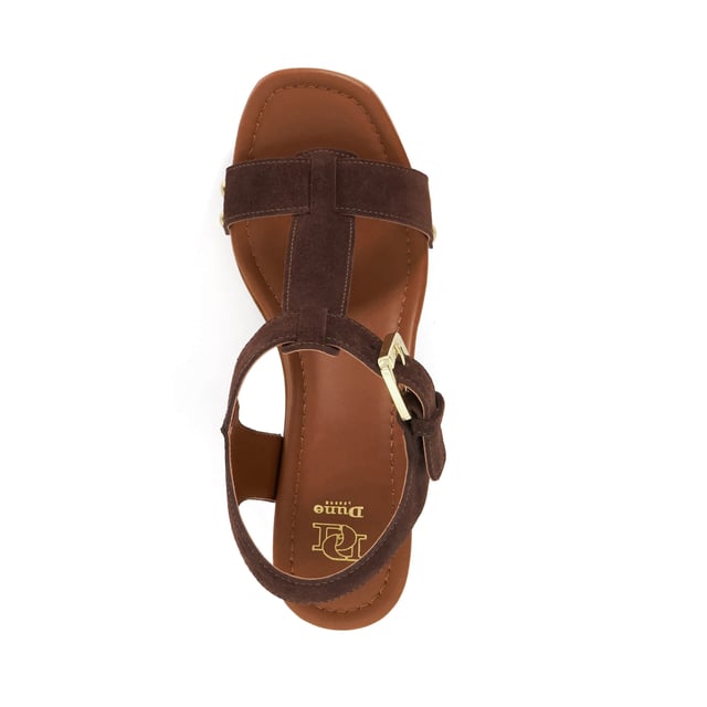 Looking for a pair of block heel sandals that turns heads? Jaynie is the answer. With an open toe and secure clasp fastening, these sandals are perfect for everything from daytime outings to evening events. Wear with floaty dresses, denim shorts, or linen sets for a cool and breezy summertime look.