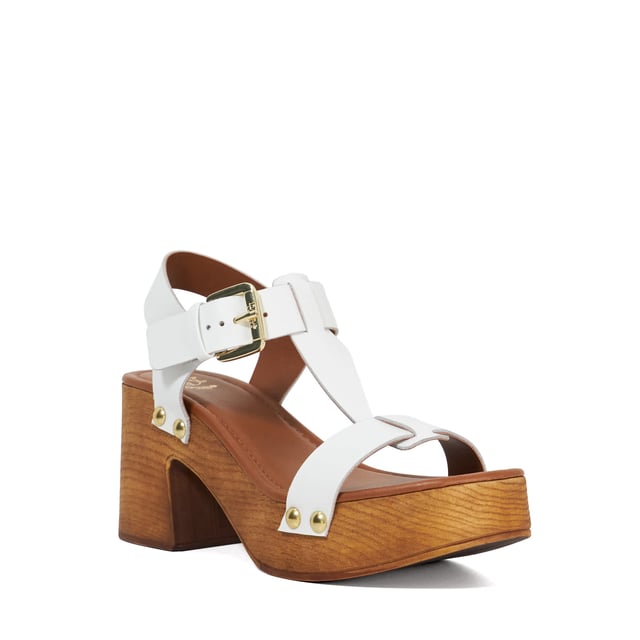 Looking for a pair of block heel sandals that turns heads? Jaynie is the answer. With an open toe and secure clasp fastening, these sandals are perfect for everything from daytime outings to evening events. Wear with floaty dresses, denim shorts, or linen sets for a cool and breezy summertime look.