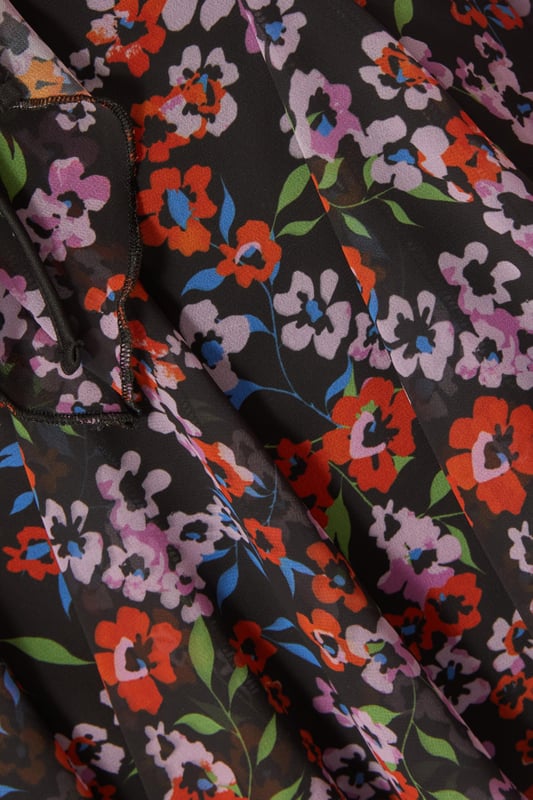 - Chiffon finish - Floral print - Ruffle design - Tie front detail - Model height: 5'9" - Model wears uk 8 / us 4 / eur 36 - Always check the care wash label - Cool hand wash with mild detergent