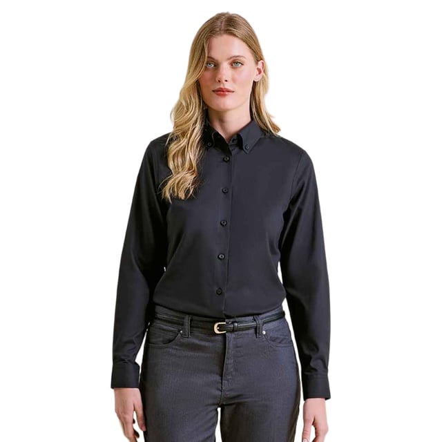 72% Mercerised Cotton, 25% Organic Cotton, 3% Elastane. Fabric: Oxford Cloth. Design: Plain. Fastening: Button. Neckline: Button-Down. Cuff: Buttoned, Gauntlet. Hem: Curved. Sleeve-Type: Long-Sleeved. Fabric Technology: Soft, Stretch. Back Darts, Back Yoke. 135gsm. Sustainability: Organic Cotton, Sedex, WRAP Certified.