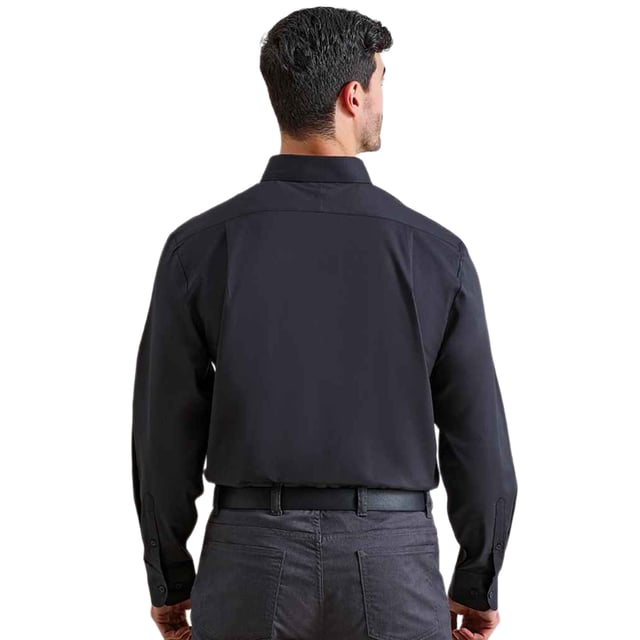 72% Mercerised Cotton, 25% Organic Cotton, 3% Elastane. Fabric: Oxford Cloth, Soft Touch. Design: Plain. Fastening: Button. Neckline: Button-Down. Hem: Curved. Cuff: Double Button, Gauntlet. Sleeve-Type: Long-Sleeved. Fabric Technology: Stretch. Back Yoke, Pleated Back. 135gsm. Sustainability: Amfori, BSCI, Organic Cotton, Sedex, WRAP Certified.