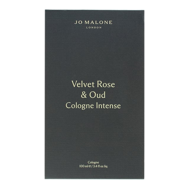 Jo Malone Velvet Rose & Oud Cologne Intense 100ml Velvet Rose & Oud Cologne Intense by Jo Malone is an Oriental Floral fragrance for both women and men. Launched in 2012, this fragrance is ideal for the colder seasons and perfect for night wear. It exudes an opulent, deep blend of rich florals and exotic woods, offering an elegant, seductive scent perfect for evening occasions. The fragrance opens with the luxurious essence of damask rose, intertwined with the smoky richness of agarwood (oud). The addition of praline provides a sweet, indulgent touch, while the warm, spicy note of clove adds depth and complexity, creating a beautifully balanced composition. Ideal for those who appreciate rich, floral, and oriental fragrances, Velvet Rose & Oud offers an intense and captivating scent that lingers long into the night, housed in a classic sleek bottle that reflects its sophisticated nature.
Notes: Damask Rose, Agarwood (Oud), Praline, Clove