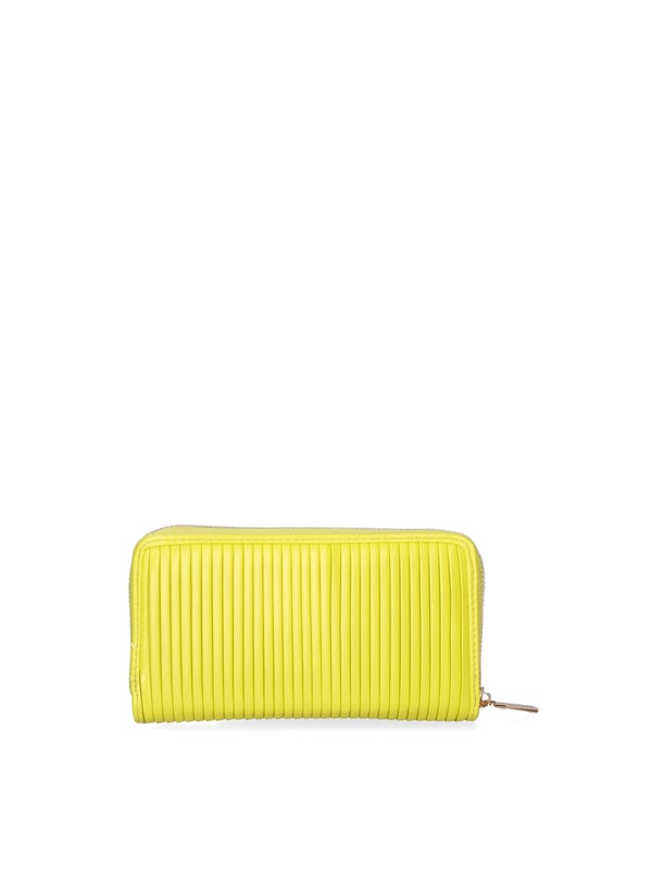 Cartera de mujer. El cierre es con cremallera. Los bolsillos internos son tarjeteros para billetes y monedas. Los bolsillos externos están ausentes. Falta la correa para el hombro. Falta el mango. Hay un compartimento interno. El material externo es 100%PU. Internamente es 100% Poliéster. Medidas: 19x10x3 cm. Producto de moda