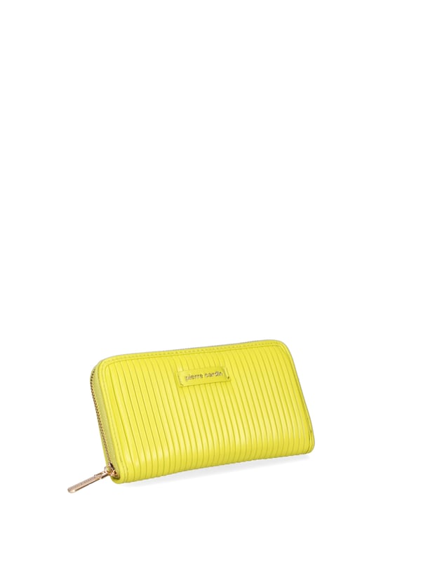 Cartera de mujer. El cierre es con cremallera. Los bolsillos internos son tarjeteros para billetes y monedas. Los bolsillos externos están ausentes. Falta la correa para el hombro. Falta el mango. Hay un compartimento interno. El material externo es 100%PU. Internamente es 100% Poliéster. Medidas: 19x10x3 cm. Producto de moda