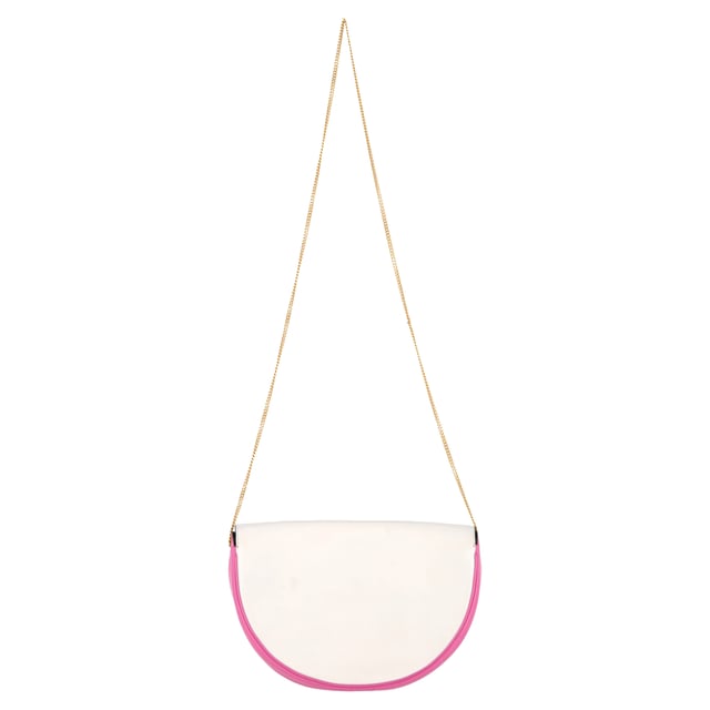 Rekommenderat försäljningspris
Ge din accessoarkollektion en djärv touch med Mulberry Snakeskin Print Shoulder Bag, tillverkad i flerfärgat läder för en lyxig, iögonfallande finish. Dess strukturerade design och iögonfallande mönster ger en kraftfull men sofistikerad touch till vilken outfit som helst. Matcha den med en helsvart ensemble eller neutrala toner för att låta väskan sticka ut som ditt ultimata stiluttalande.

Mulberry Snakeskin Print Shoulder Bag i flerfärgat läder

Skick: Utmärkt
Tecken på slitage: Ingen detaljhandelsetikett, Inga synliga tecken på slitage., Oanvänd eller använd en gång, men så bra som ny.
Förpackning: Dustbag
Färg: Flerfärgad
Material: Läder | läder
Storlek: One Size | One Size
Mått: Bredd: 50; Höjd: 180; Längd: 250; Handtagshöjd: 0; Remlängd: 1000
SKU: NAPPUGBBA470918W