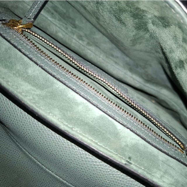 VINTAGE, RRP AS NEW
Maria Grazia Chiuri brings a fresh perspective to the legendary Dior Saddle Bag with this stunning update, crafted in luxurious blue calfskin. The unmistakable Saddle flap features a D stirrup strap with a magnetic pull closure, while antique gold-finish CD signatures on either side of the top handle add a refined touch. With a logo detailed, adjustable, and removable shoulder strap, this versatile bag can be carried by hand, worn over the shoulder, or styled crossbody. Inside, you’ll find a spacious interior pocket and a convenient back pocket, offering both elegance and practicality.


Dior Saddle Bag in Blue Leather
Condition: Excellent
Signs of wear: No retail tag, No visible sign of wear., 
Packaging: None
Color: blue
Material: Leather | leather
Size: One Size | One Size
Measurements: Width: 60; Height: 190; Length: 240; Handle drop: 200; Strap length: 600
SKU: NAPPUGBBA468291W