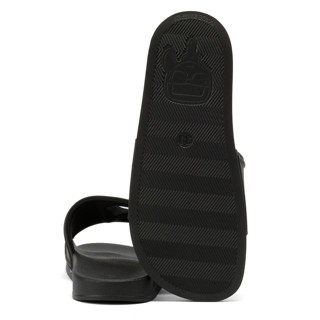 Comfortabele zachte slippers ontworpen voor de hele dag. Lichtgewicht en ondersteunende instapschoenen met een zacht voetbed voor superieur comfort.