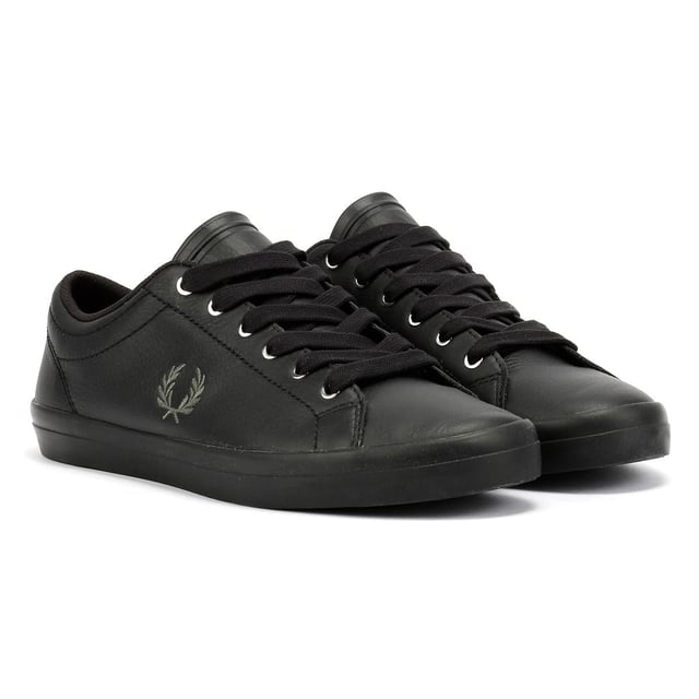 Premium leather trainer featuring a sleek leather upper and signature embroidered Laurel Wreath on the quarter panel. Finished with a durable rubber sole for lasting comfort and grip.