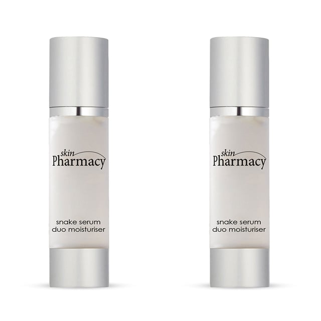 Discover the transformative power of our Snake Serum Duo Moisturiser, expertly formulated to hydrate, plump, and rejuvenate your skin for a vibrant complexion. Infused with nourishing Glycerin, Coconut Oil, and Tiare Flower Extract, this lightweight and fast-absorbing moisturiser is perfect for all skin types, including sensitive skin. Say goodbye to dryness and dullness as you enjoy lasting moisture and a radiant glow with every application. Vegan, cruelty-free, and free from parabens and sulfates, our dermatologist-approved formula is your daily essential for soft, smooth, and revitalised skin. Apply morning and night for optimal results and elevate your skincare routine today!