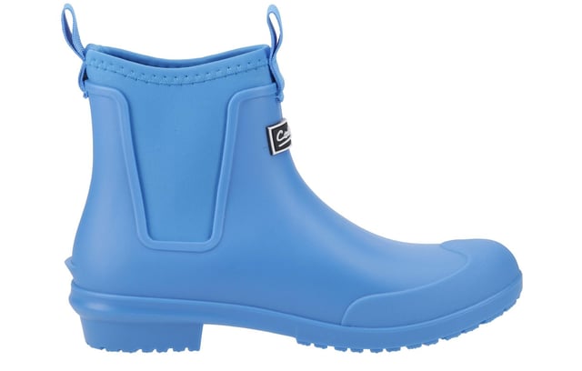Tackle the outdoors with confidence in the Grosvenor from Cotswold  the perfect welly for unpredictable British weather and beyond. Crafted with fully waterproof 3mm neoprene, this boot delivers excellent warmth, comfort, and flexibility in any condition.
 Designed for practical performance, the Grosvenor features a reinforced toe and heel for added durability, a lightweight sole for all-day wear, and an easy-to-clean overlay to keep your boots looking their best. The handy pull-on loop makes slipping them on a breeze  whether you're heading into the garden, fields, or countryside trails.
- Fully waterproof upper
- Pull on loop for easy on/ off wear
- Lightweight sole
- Reinforced toe & heel
- Cotswold branding