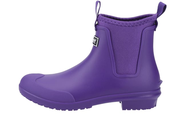 Tackle the outdoors with confidence in the Grosvenor from Cotswold  the perfect welly for unpredictable British weather and beyond. Crafted with fully waterproof 3mm neoprene, this boot delivers excellent warmth, comfort, and flexibility in any condition.
 Designed for practical performance, the Grosvenor features a reinforced toe and heel for added durability, a lightweight sole for all-day wear, and an easy-to-clean overlay to keep your boots looking their best. The handy pull-on loop makes slipping them on a breeze  whether you're heading into the garden, fields, or countryside trails.
- Fully waterproof upper
- Pull on loop for easy on/ off wear
- Lightweight sole
- Reinforced toe & heel
- Cotswold branding