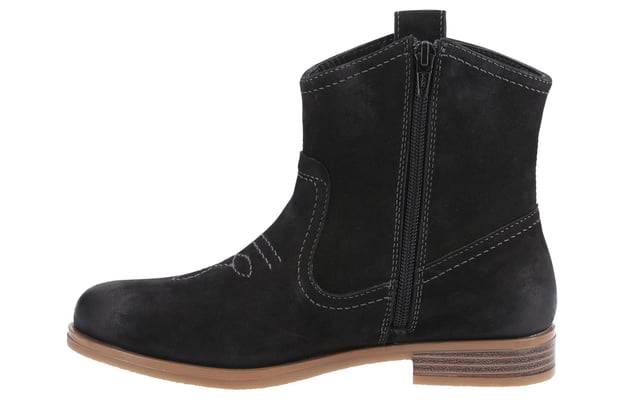 The Cotswold Signet Women's Ankle Boots offer a stylish fusion of cowboy charm and country flair. Designed with a side zip opening for easy wear, these boots feature intricate embroidered detailing on the toe, adding a unique touch to their sleek look. Comfort is key, thanks to the memory foam footbed that ensures a cushioned and supportive fit all day long. Perfect for keeping your feet comfortable and effortlessly stylish throughout the summer, the Cotswold Signet boots bring both function and fashion to your footwear collection.
-Stylish blend of cowboy charm and country flair
- Side zip opening for easy wear
- Intricate embroidered detailing on the toe
- Memory foam footbed for cushioned, supportive fit
- Perfect for all-day comfort and summer style
- Combines function and fashion in one boot