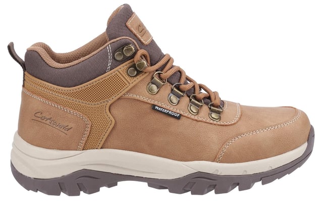 The Cotswold Overbury Womens Hiking Boots are the perfect companion for outdoor adventures. Crafted with waterproof PU uppers, these boots ensure your feet stay dry no matter the weather conditions. The lace-up front and speed hook fastenings provide a secure, adjustable fit, while the comfort footbed delivers all-day cushioning for maximum comfort. Whether you're trekking through wet trails or exploring rugged terrain, the Overbury boots offer both durability and comfort for all your hiking needs.
-Waterproof PU uppers keep feet dry in all weather
- Lace-up front with speed hook fastenings for a secure fit
- Comfort footbed for all-day cushioning
- Durable and comfortable for trekking wet trails or rugged terrain
- Ideal for outdoor adventures and hiking