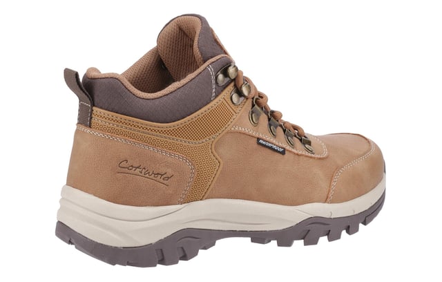 The Cotswold Overbury Womens Hiking Boots are the perfect companion for outdoor adventures. Crafted with waterproof PU uppers, these boots ensure your feet stay dry no matter the weather conditions. The lace-up front and speed hook fastenings provide a secure, adjustable fit, while the comfort footbed delivers all-day cushioning for maximum comfort. Whether you're trekking through wet trails or exploring rugged terrain, the Overbury boots offer both durability and comfort for all your hiking needs.
-Waterproof PU uppers keep feet dry in all weather
- Lace-up front with speed hook fastenings for a secure fit
- Comfort footbed for all-day cushioning
- Durable and comfortable for trekking wet trails or rugged terrain
- Ideal for outdoor adventures and hiking